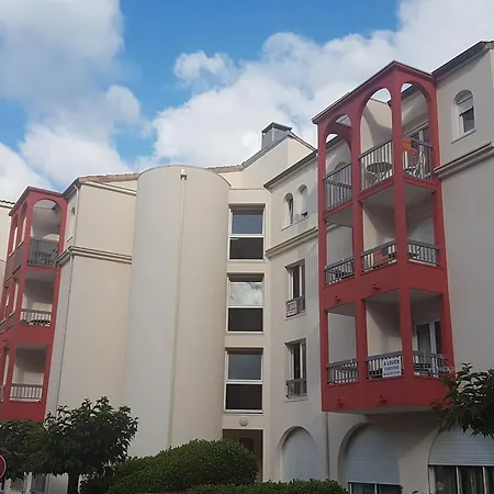 Rdc Proche Centre Et Thermes Avec Wifi - Fr-1-451-76 Apartamento